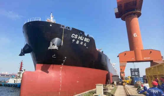 青岛北海造船承建5万吨MR型化学品船“中船湖北”号成功交付